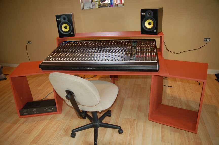 How to Build a Mixing Console Desk