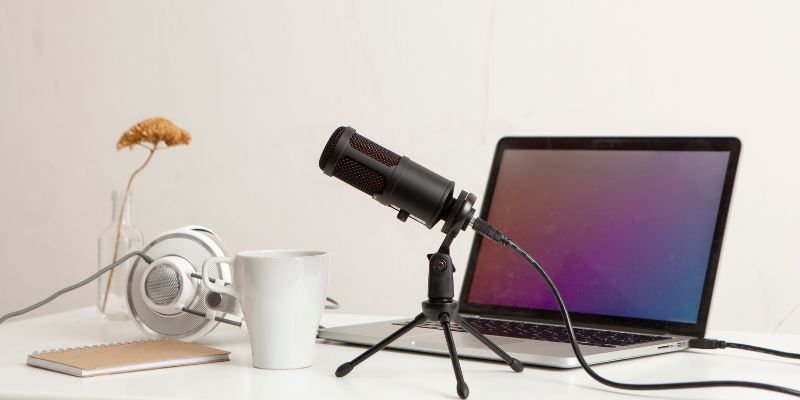 How to Connect a Karaoke Microphone