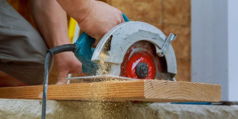 How to Trim a Door With a Circular Saw